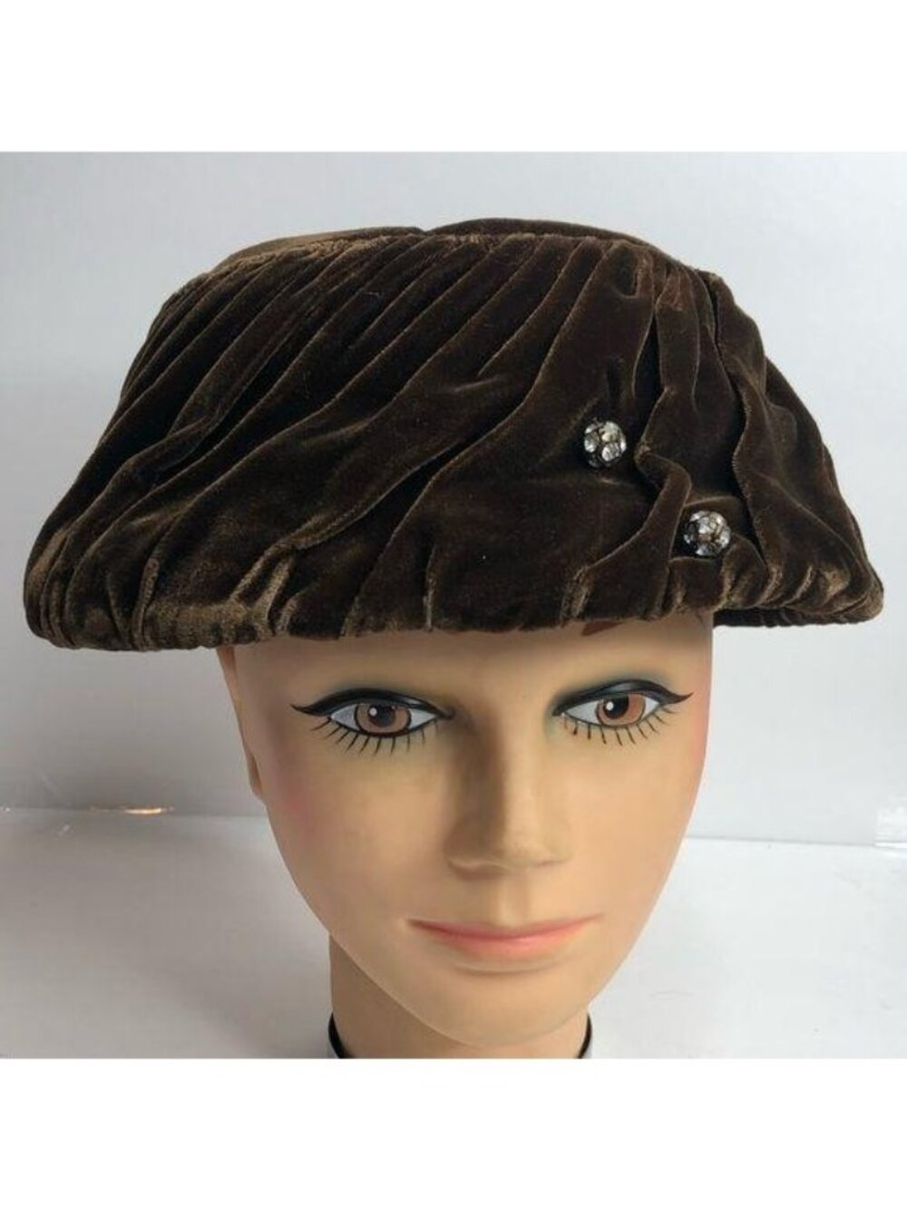 Vintage Evelyn Varon Womens Brown Velvet Retro Pillbox Hat